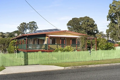 Toogoolawah 4 Slaapkamer Character, Space & Versatility on a Fully Fenced 875m² Block