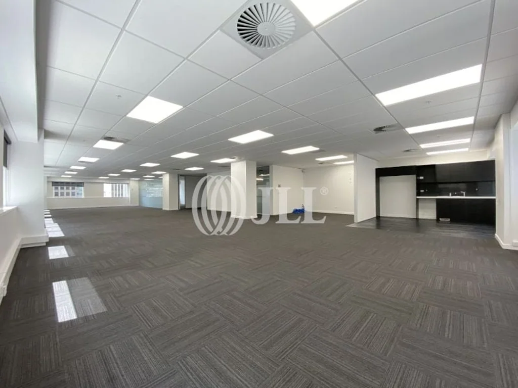 Auckland Central  Blank canvas in A-Grade building