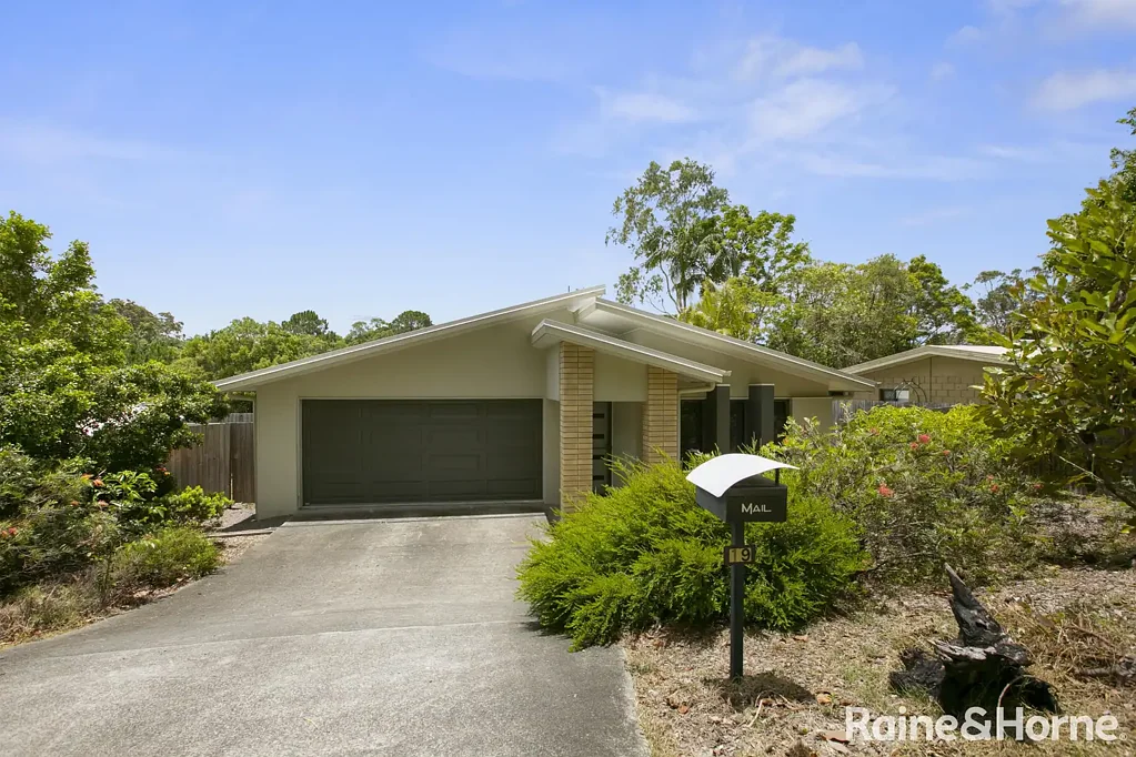 Pomona 4 Bedroom Easy Living in the Heart of Pomona
