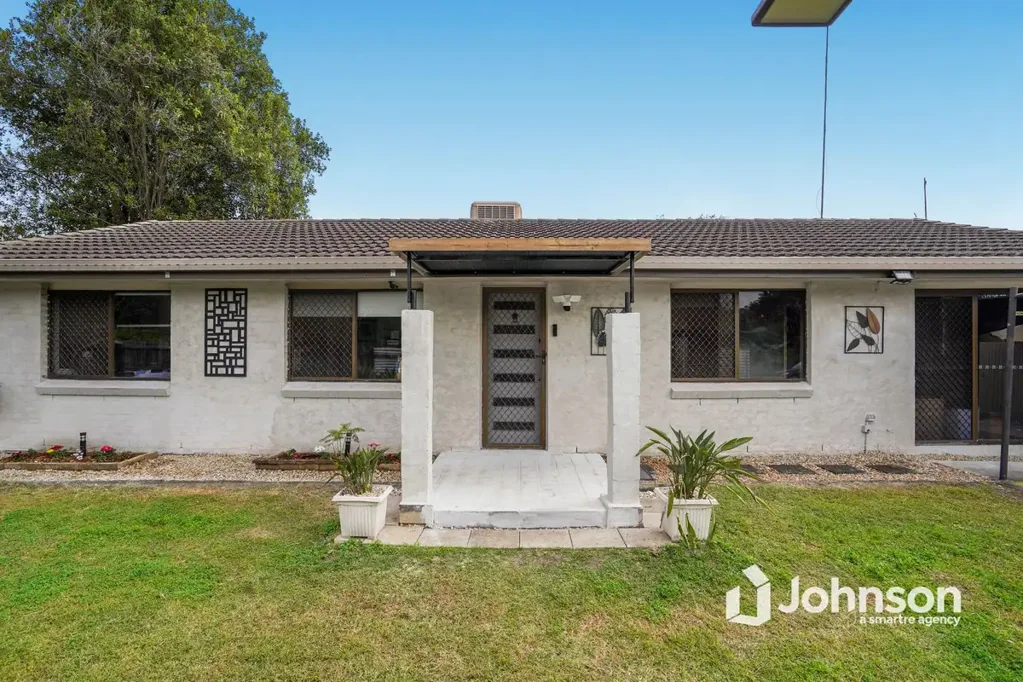 North Ipswich 4房 宽敞空间、多功能性及809平方米土地上的无限潜力 Space, Versatility & Endless Potential on 809m²