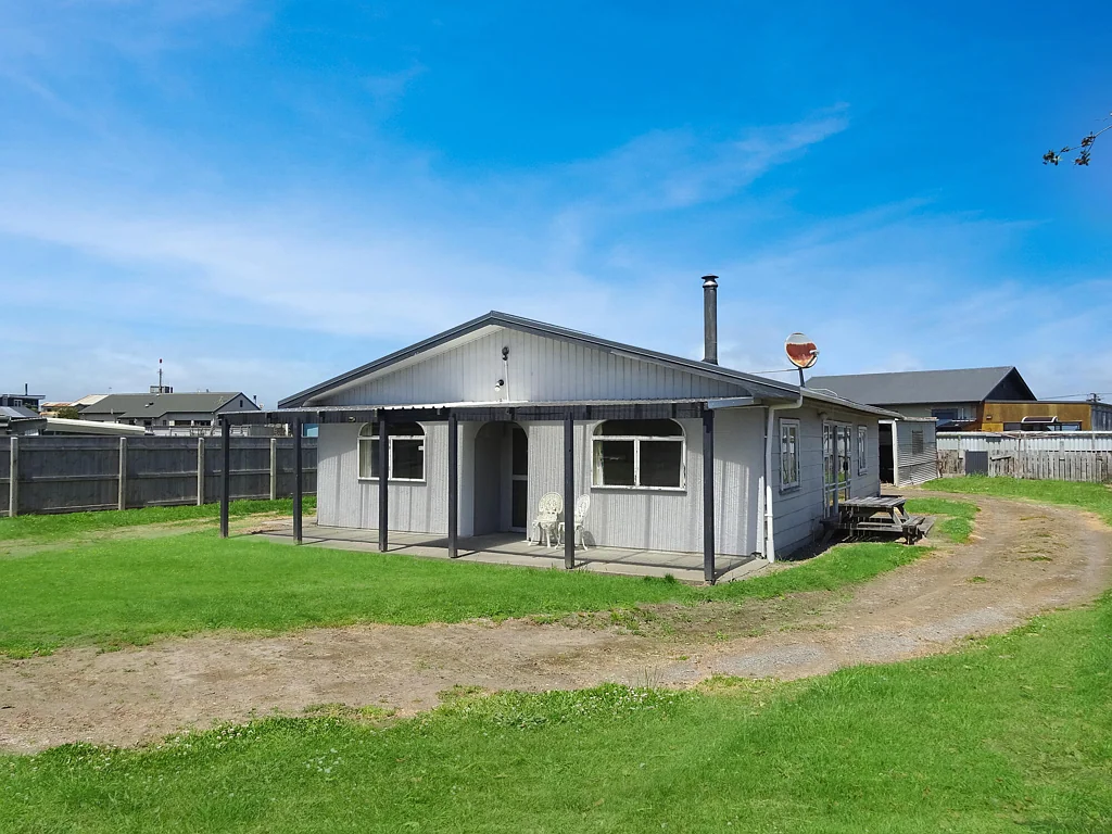 Foxton Beach 3部屋 Beachside potential - a blank canvas awaits