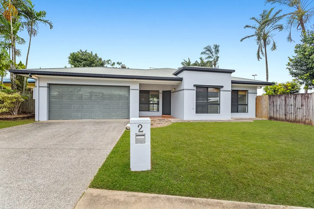 Mount Sheridan 4房  WHERE LOCATION INSPIRES LIFESTYLE - STRIKING & SPACIOUS FAMILY HOME