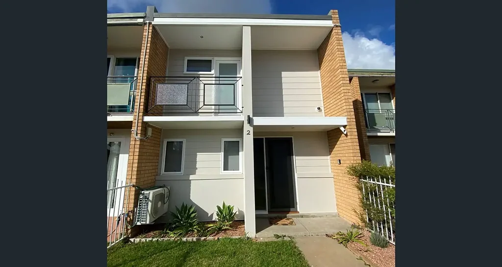 **Fully Furnished** Centrally Located & Move-In Ready! – Gardening Included