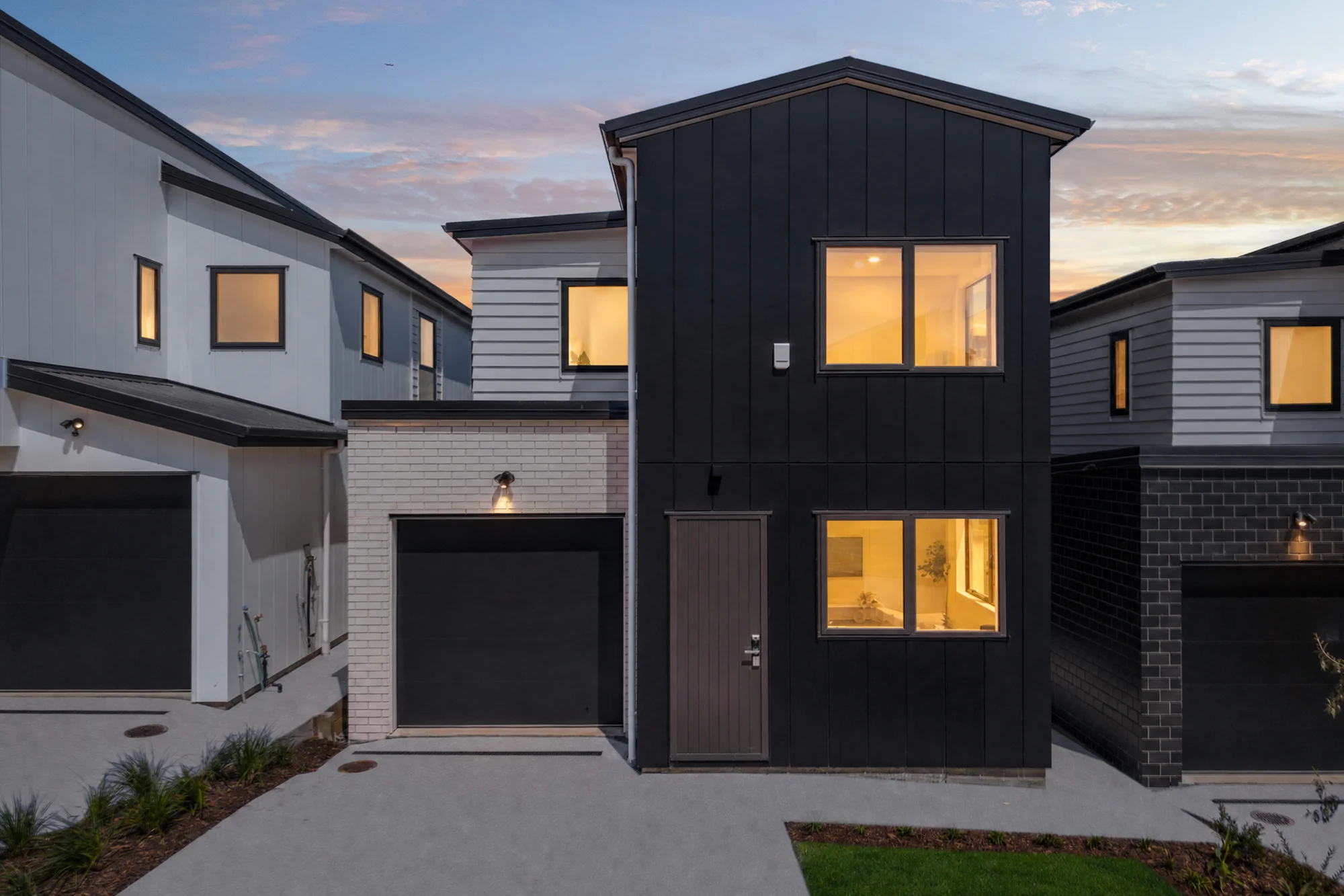 Silverdale 4 Slaapkamer Brand New Family Living in the Heart of Silverdale