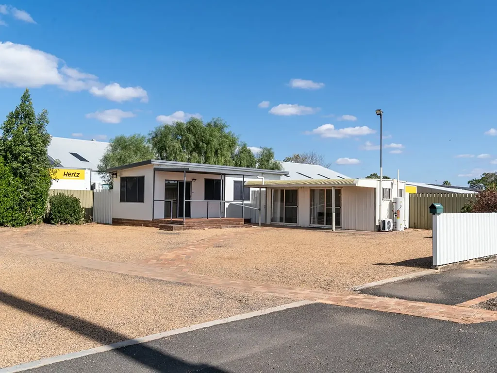 Highway Frontage Offices