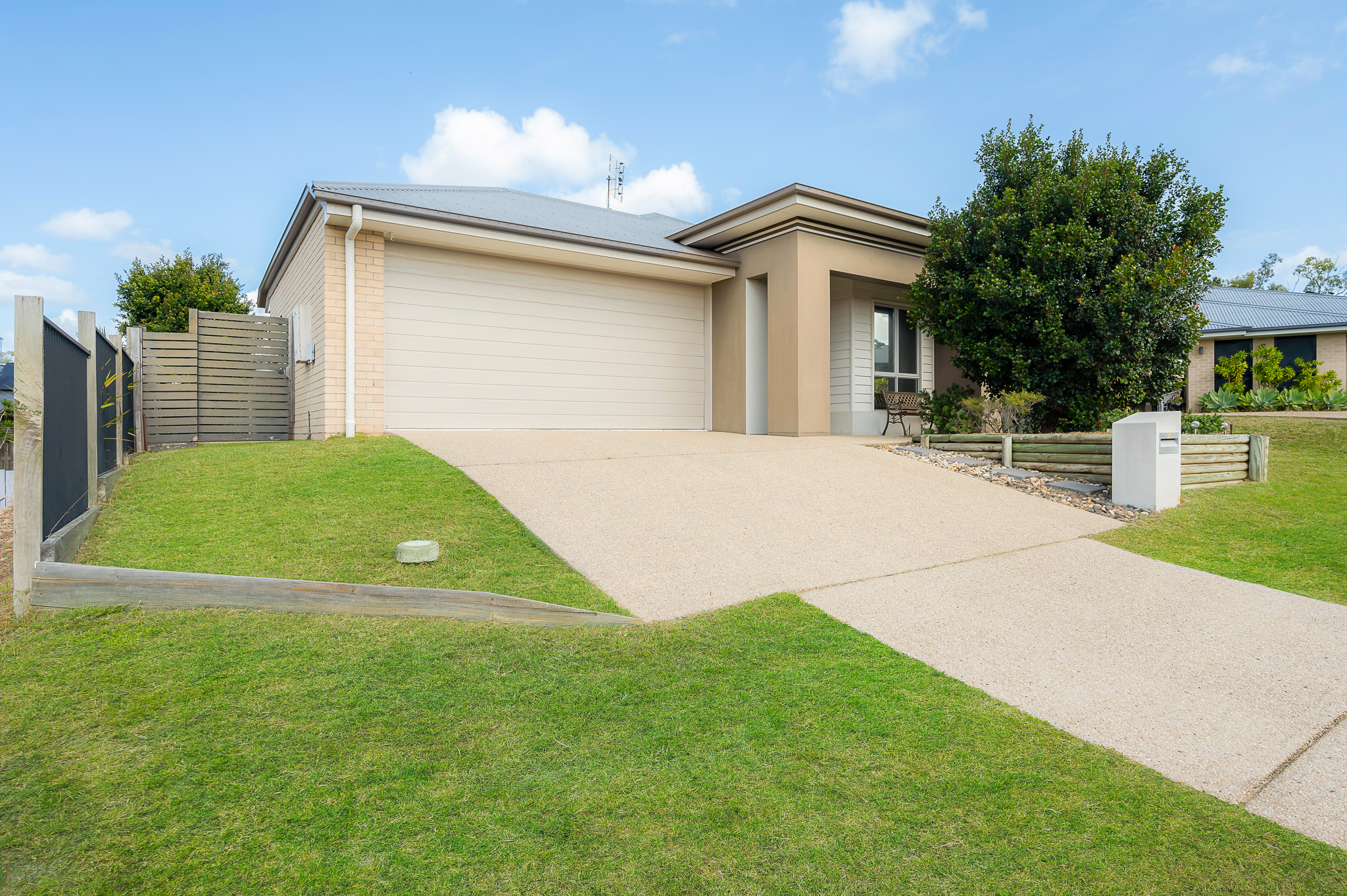 36 JARDINE CR, BOYNE ISLAND QLD 4680, 0 Kuwarto, 0 Banyo, House