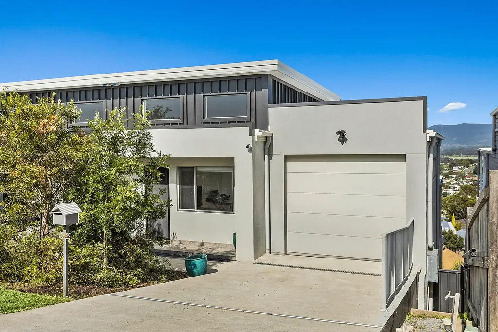 2/69B Semaphore Road, Berkeley, NSW 2506