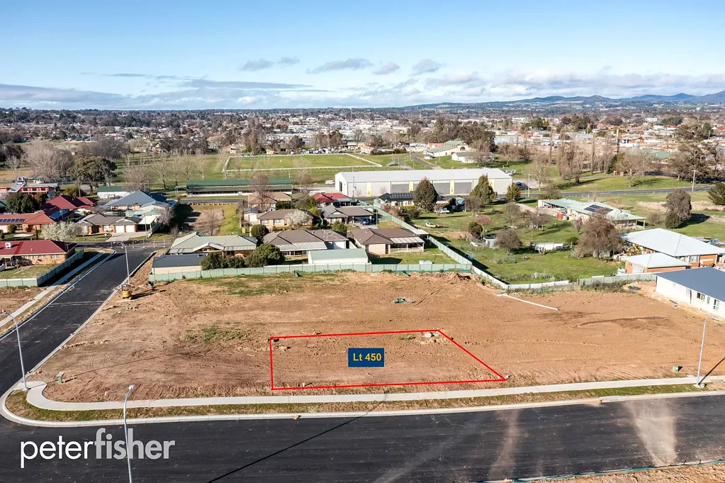 Orange Level Block in the Canobolas Views Estate