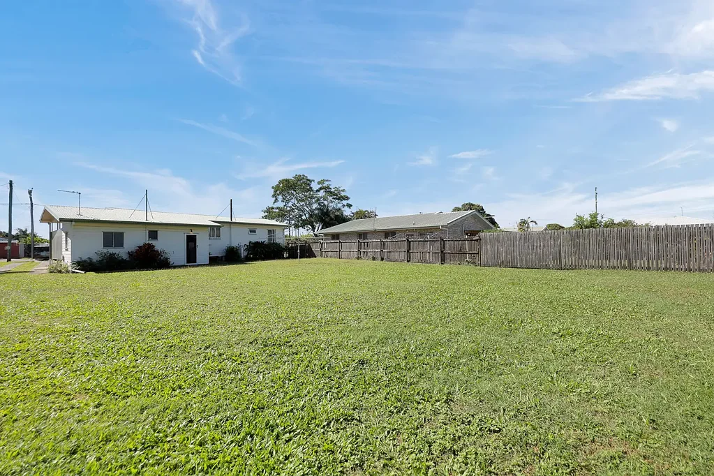 1 Streeter Avenue, West Mackay, QLD 4740