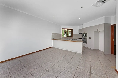 1/10 Hall Street, Mckinnon, VIC 3204, 3 slaapkamers, 2 badkamers, Unit