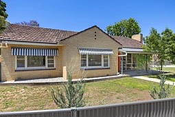 10 Pleasant Vale Crescent, Flora Hill