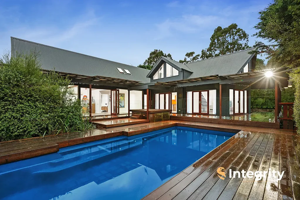 Kinglake 4બેડરૂમ Private Acreage Living with Space, Style
& Poolside Entertaining
