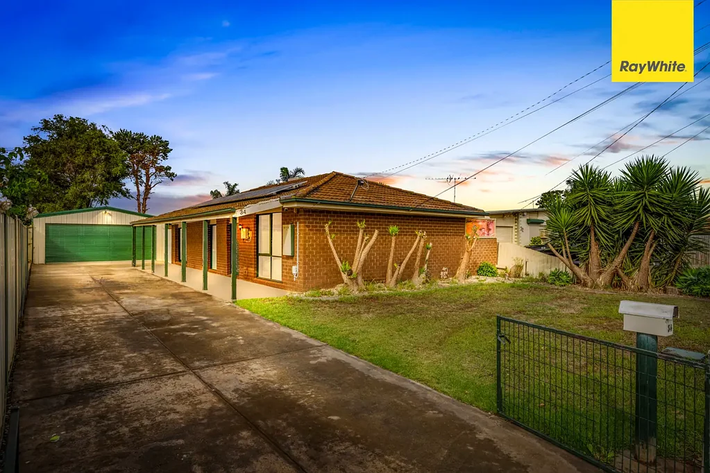 34 Hume Avenue, Melton South, VIC 3338