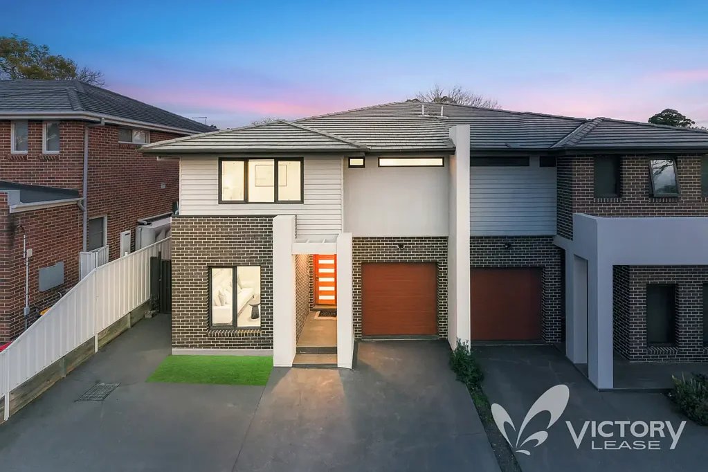 Epping 5房 近新双拼别墅 5卧3卫 主卧套房 高端电器 开放式起居 Epping West学区 379.3sqm土地 靠近Carlingford Court Modern 5 Bedroom Family Home in Sought After Epping West Public Catchment