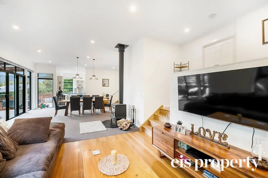 2711 Huon Highway, Huonville, TAS 7109