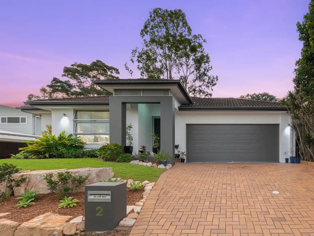 Riverhills 4Kwarto Contemporary Family Elegance with Display Home Quality