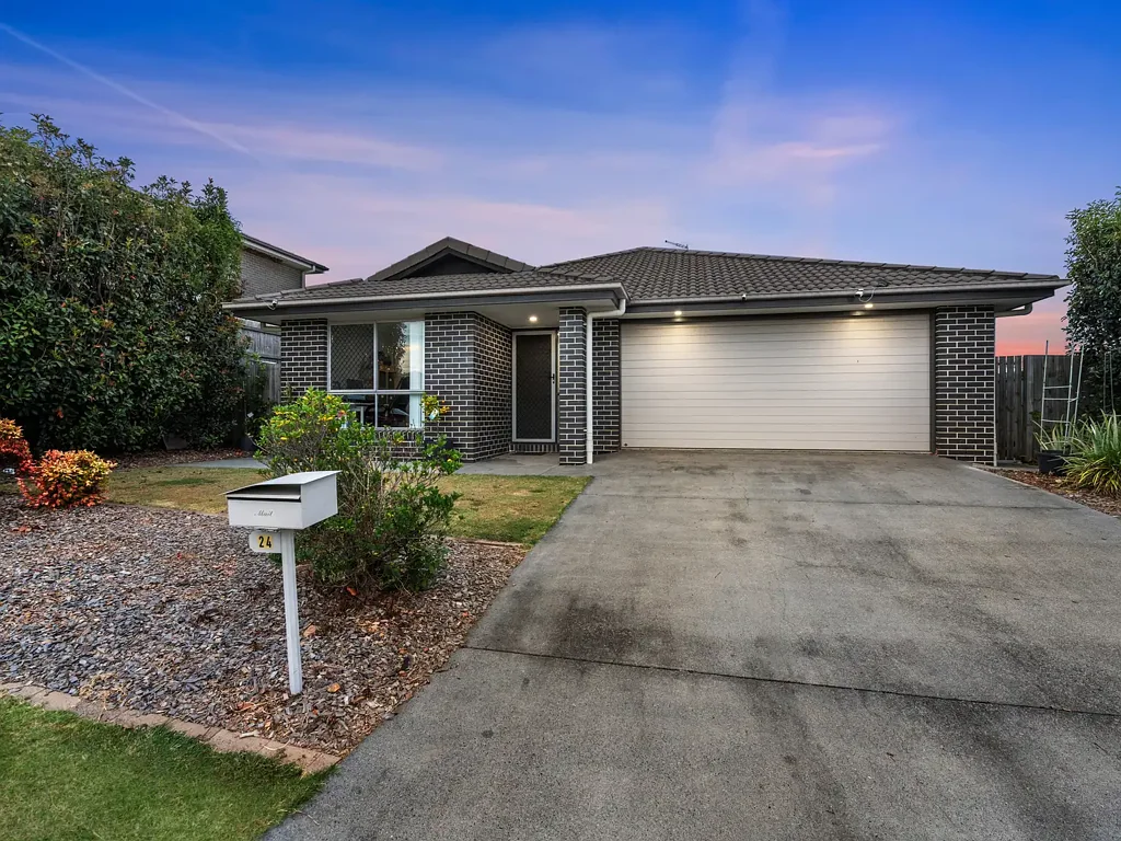 Collingwood Park 4બેડરૂમ Spacious. Secure. Low-maintenance living with room for the whole family.