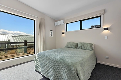 1 Campbell Road, Wanaka, 3 Bedrooms, 2 Bathrooms, House