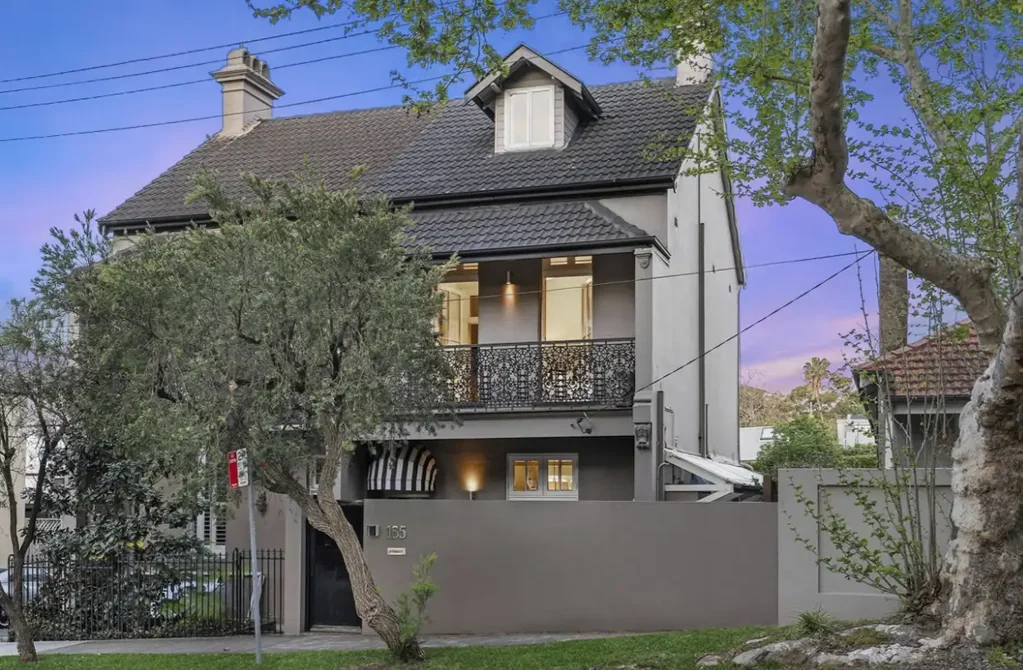 Crows Nest 4Phòng ngủ Elegant Victorian terrace with a private garden sanctuary