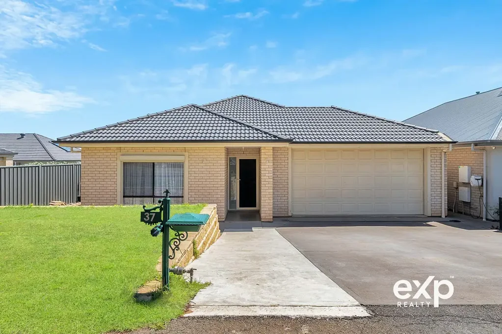 Blakeview 4房  🔥 First-Home Buyers Dream! – Modern 4-Bed Gem in Prime Blakeview Location