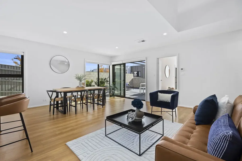 Lawson 4બેડરૂમ Ultra-Modern, Uber-Stylish, Awaiting it�s New Owner!