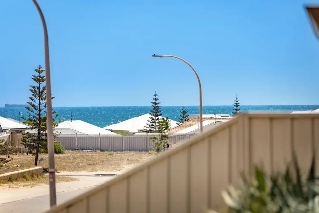 11 Swell Terrace, Glenfield, WA 6532