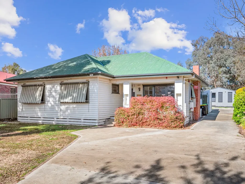 Mansfield 5ਬੈੱਡਰੂਮ Easy Walk to Town - Flexible Family Living or Dual-Income Potential
