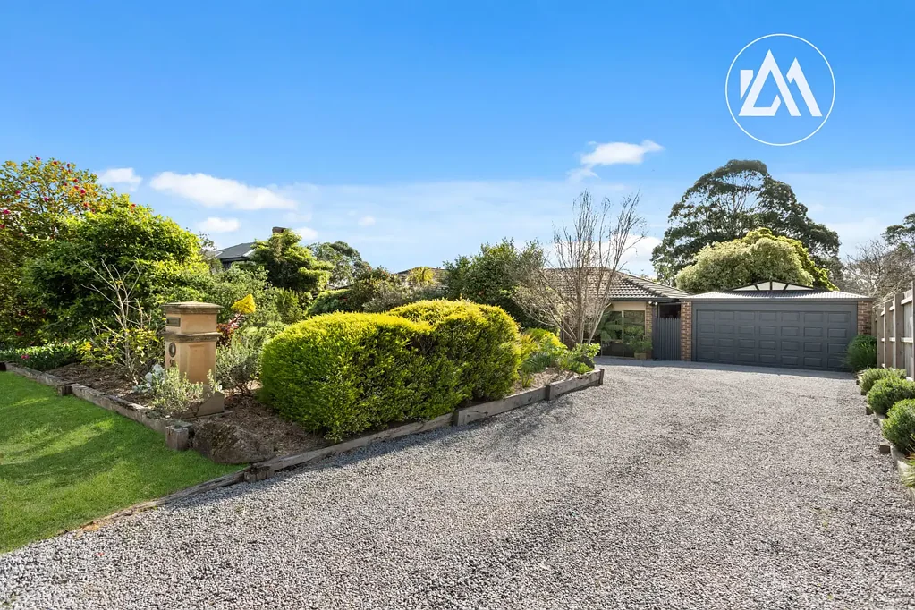 Langwarrin 4Kwarto A Rare Sense of Space Within The Exclusive Cranton Rise Estate
