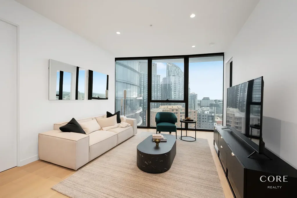 Melbourne 2房 宽敞开放空间 前沿厨房带岛台 主卧带套间 独立储物 毗邻Shangri La 世界遗产地 CBD北部位置 24小时礼宾服务 豪华会所泳池 Luxury Living Opposite Carlton Gardens