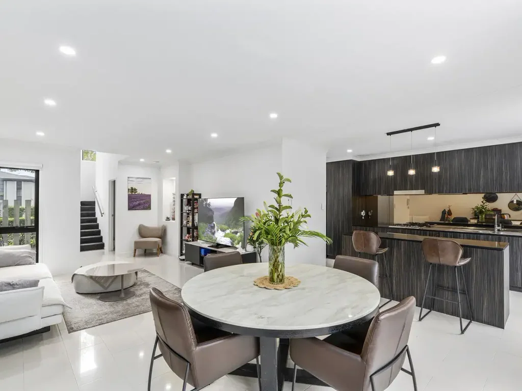 71/18 Archipelago Street, Pacific Pines, QLD 4211