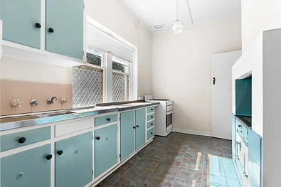 55 Standen Street, Murray Bridge, SA 5253, 3 Bedrooms, 1 Bathrooms, House