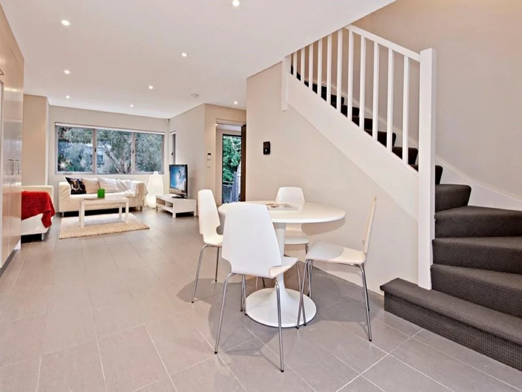 Contemporary 2 Bedroom Townhouse