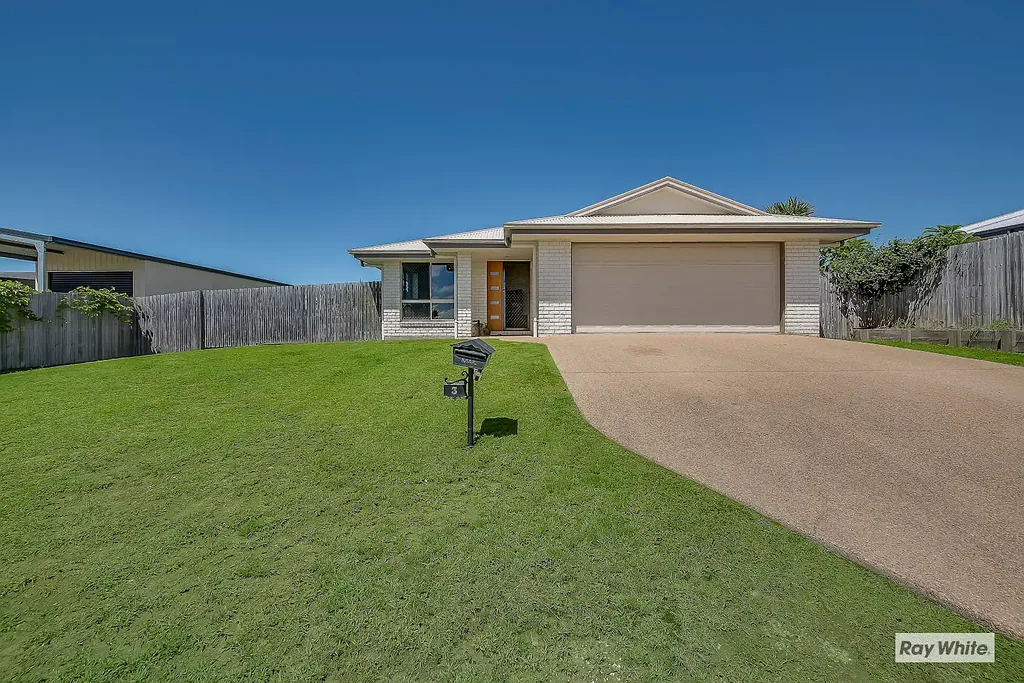 Central Yeppoon fully fenced family home