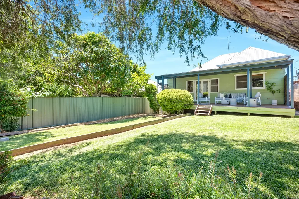 Corrimal 3Kwarto A warm, welcoming cottage ready for renewal or investment