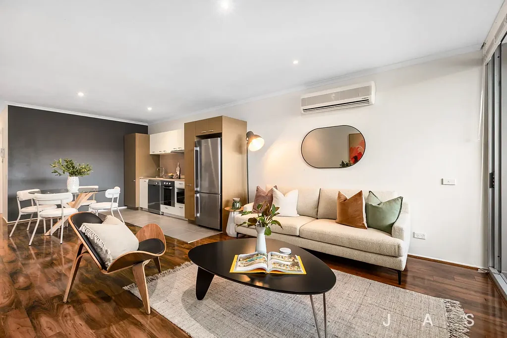 Yarraville 1Kwarto Expressions Of Interest Closing Saturday 22nd August at 3.00pm
