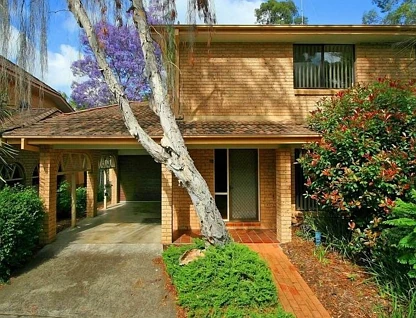 16/77 Crane Road, Castle Hill, The Hills, 3 Kuwarto, 2 Banyo, Townhouse