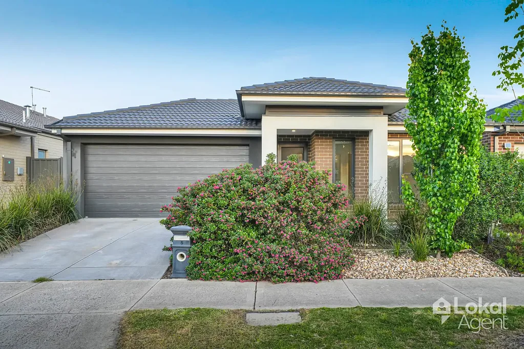 Modern Family Living in Prime Location!