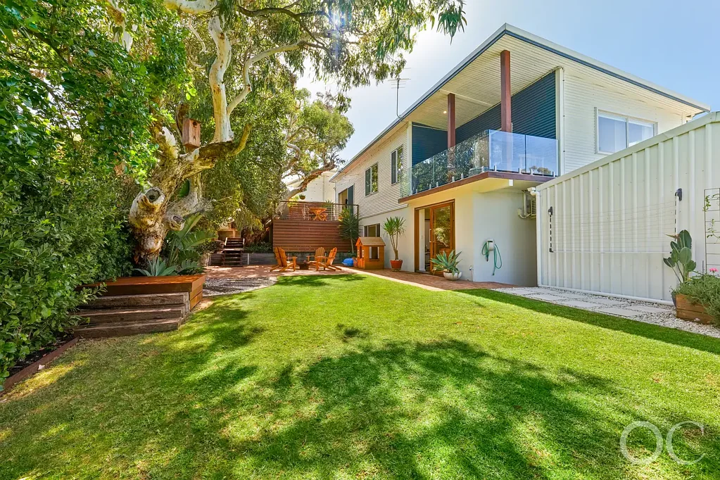 Aldinga Beach 4침실 Open the Door to Tranquil Coastal Living Where the Scrub Meets the Sea