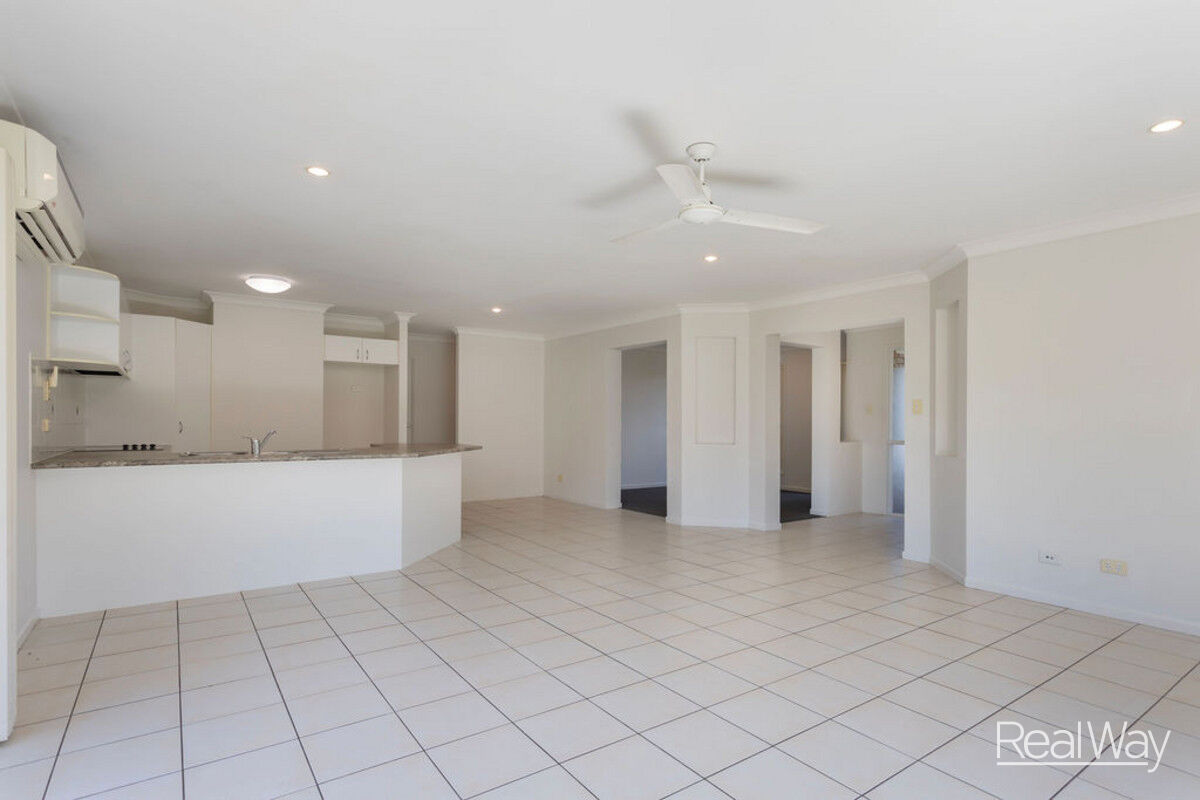 14 WATTLE CR, RACEVIEW QLD 4305, 0 habitaciones, 0 baños, House