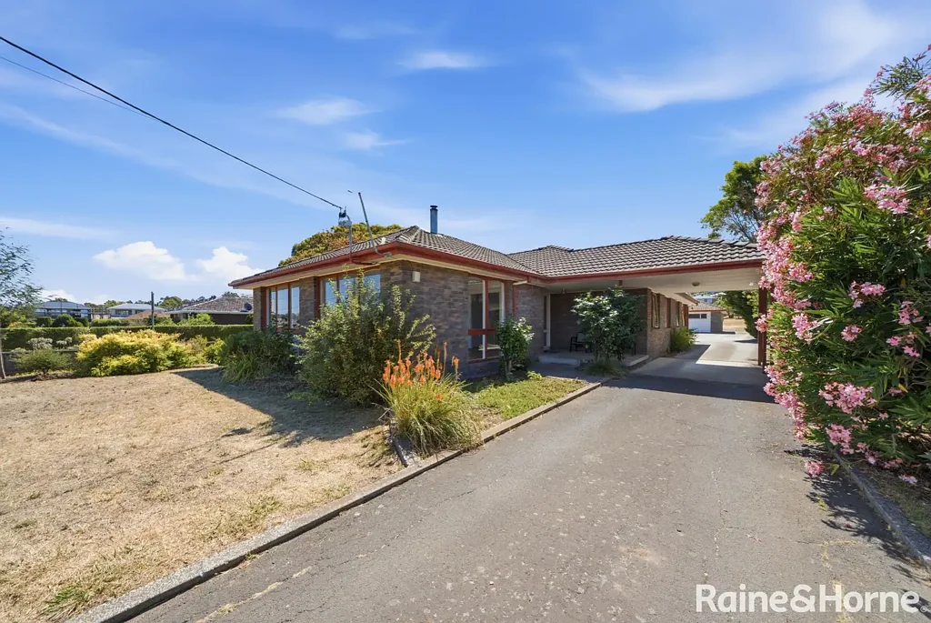 Sorell 5房  Prime Development Opportunity on a Generous 2,729m² Allotment