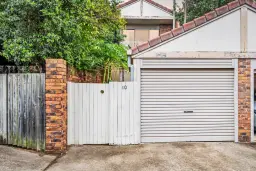 10/4 Lillian Street, Redbank Plains