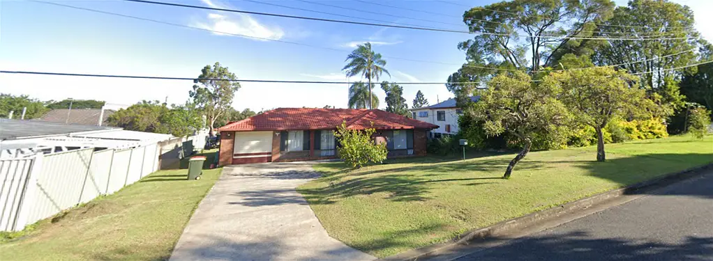 Coopers Plains 3Moenga $1,800,000