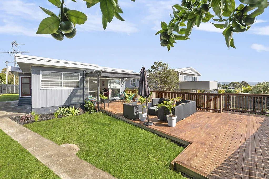 28 Ridgemount Rise, Mangere Bridge, Manukau City, Auckland
