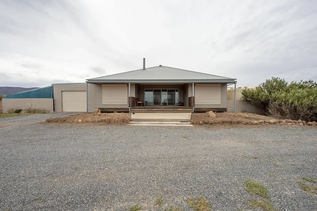 Napperby 4 Bedroom SELF SUSTAINED LIVING