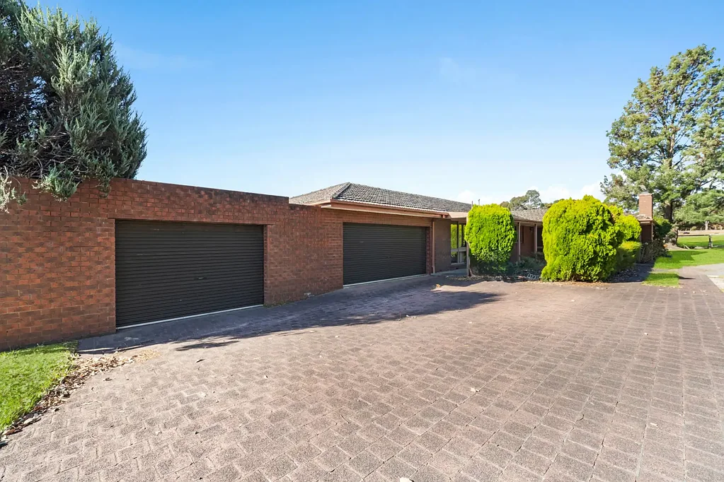 PRIME LOCATION IN HAMPTON PARK!