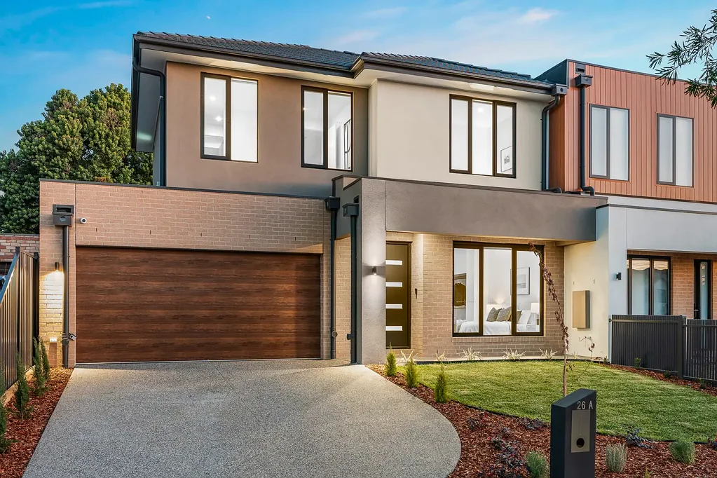 Blackburn North 4Zimmer Brand New Modern Living in a Family-Centric Court