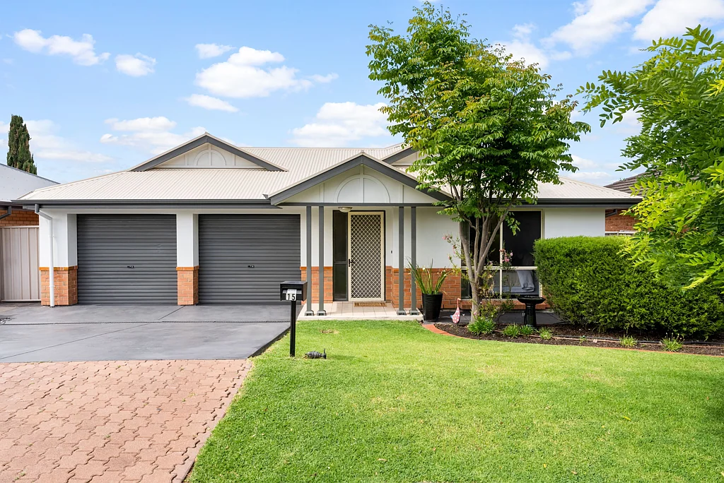 15 Petworth Street, Oakden, SA 5086