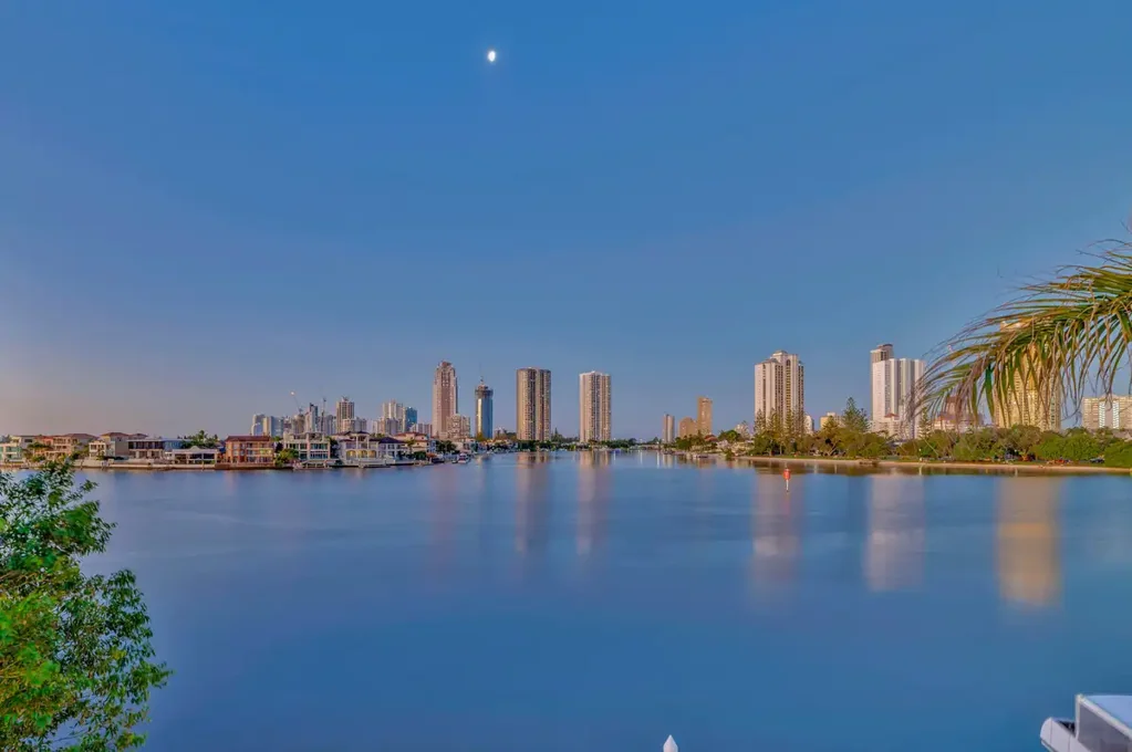 101 Stanhill Drive, Surfers Paradise, QLD 4217