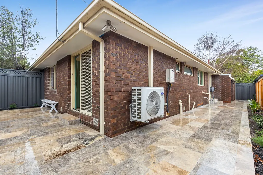 Hughesdale 2部屋 Effortless Living in an Unbeatable Lifestyle Setting