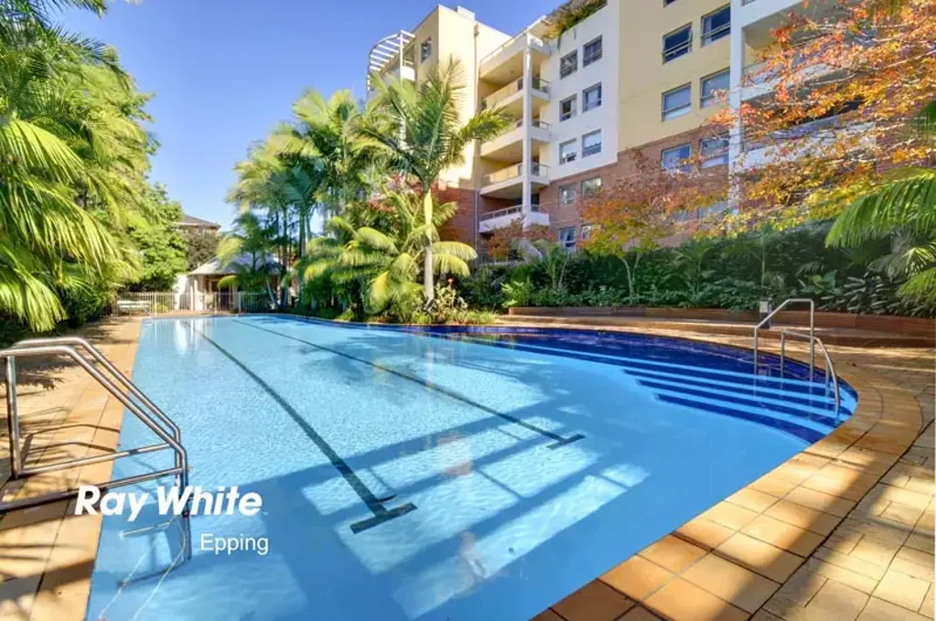 Spacious Two Bedroom Apartment in Ultra Convenient Location
